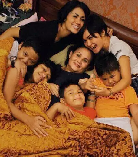 kebersamaan Krisdayanti dan Yuni Shara © Instagram