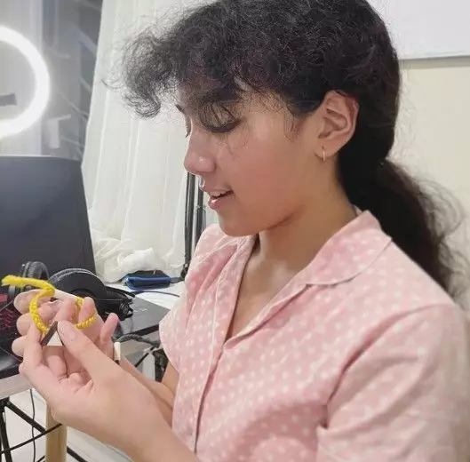 Leticia putri Sheila Marcia penari Bali Berbagai sumber