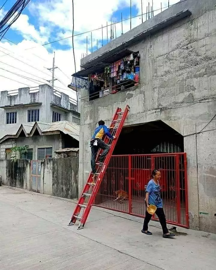 tingkah nyeleneh di lapak jualan © Instagram