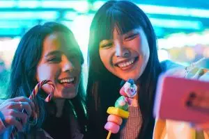 Jawabanmu dari 7 soal ini ungkap kamu bakat jadi seleb medsos apa