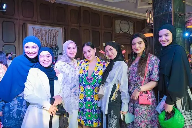 Gaya Lesty Kejora di acara Nagita © Instagram