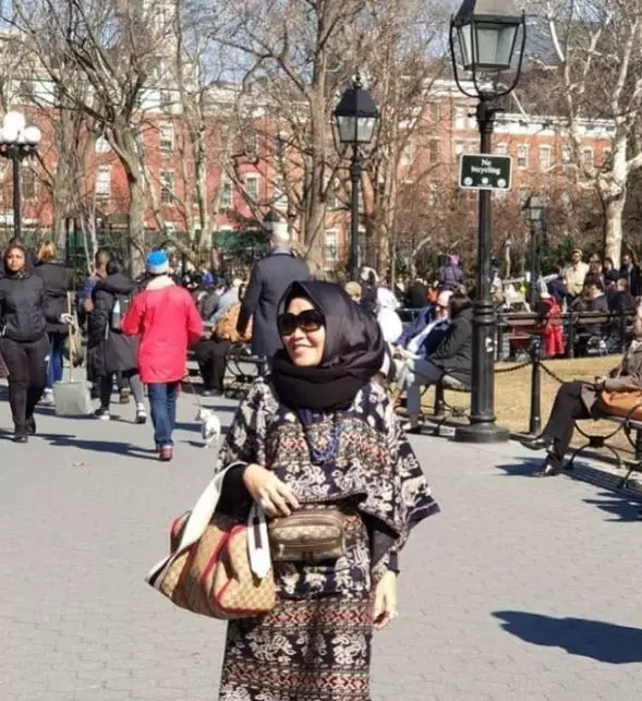 Gaya liburan Umi Kalsum ke berbagai negara © Instagram