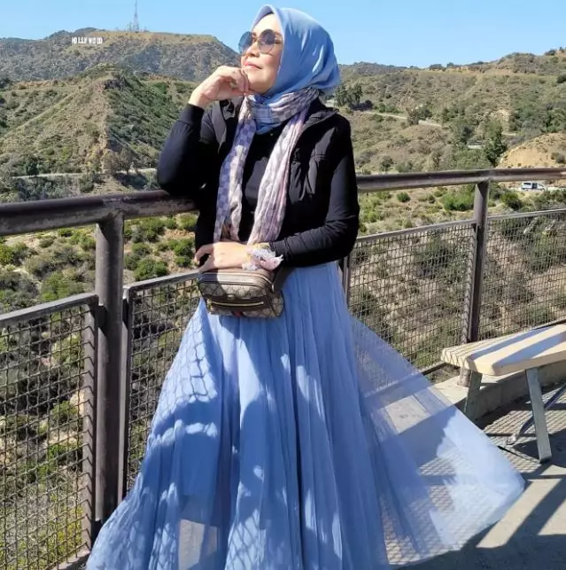 Gaya liburan Umi Kalsum ke berbagai negara © Instagram