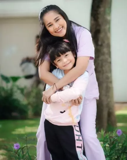 Potret akrab Chika Waode dan Fara Shakila © Instagram