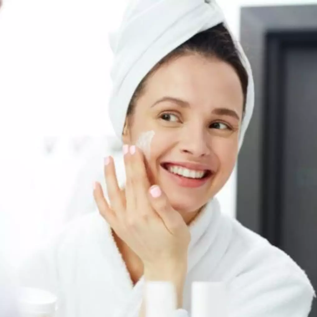 7 Skincare Everwhite untuk mencerahkan wajah, di bawah Rp 150 ribu