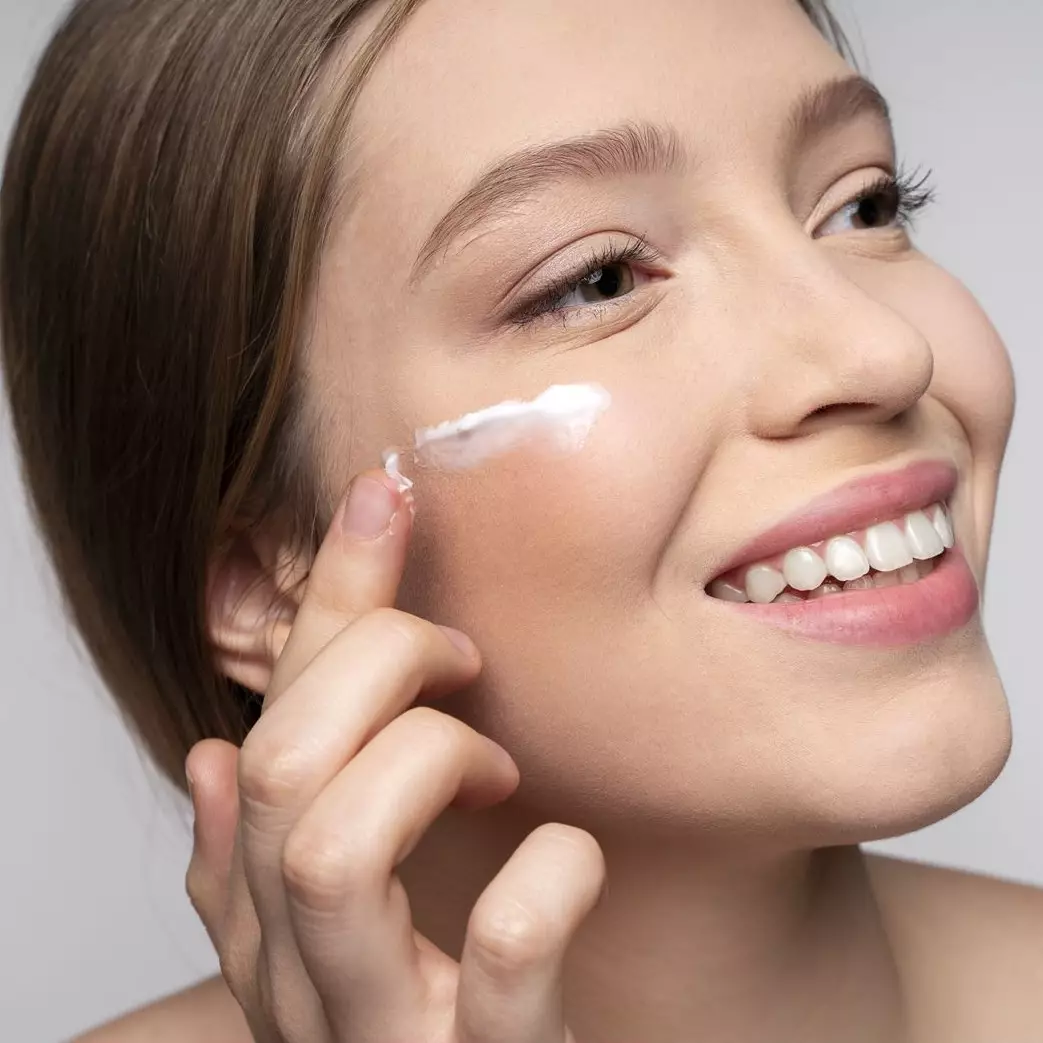 2 Produk Trueve moisturizer pakai bahan ceramide, bantu hidrasi kulit