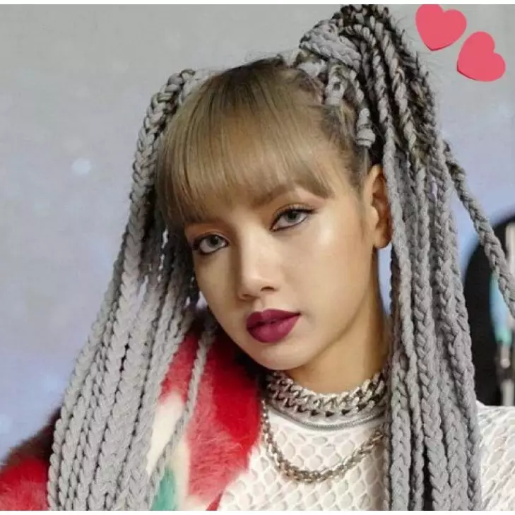 9 Potret dulu dan kini Lisa Blackpink, pernah bergaya tomboi