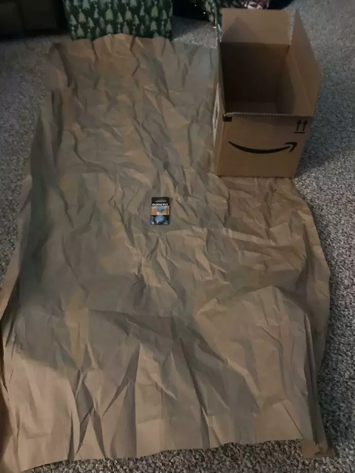 potret pengemasan barang © Reddit potret pengemasan barang © Reddit