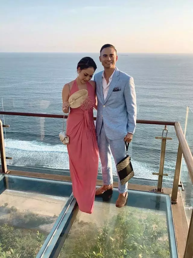 gaya bcl hadiri kondangan © instagram gaya bcl hadiri kondangan © instagram