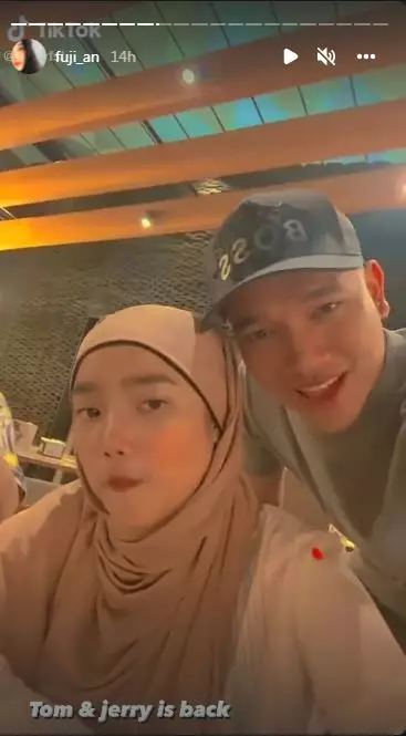 Fuji pulang umrah Berbagai sumber