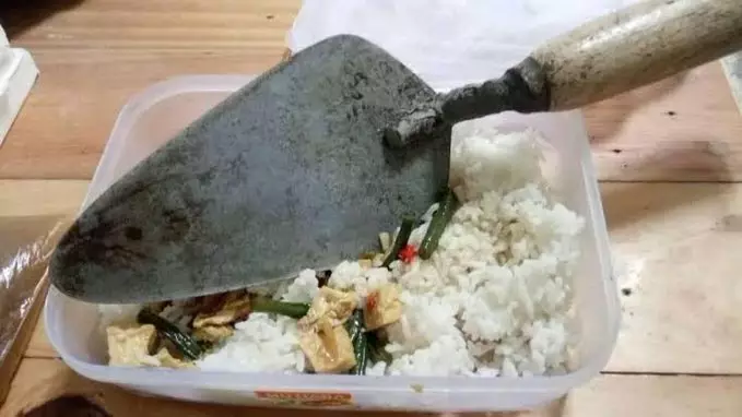 desain sendok garpu nyeleneh © berbagai sumber desain sendok garpu nyeleneh © berbagai sumber