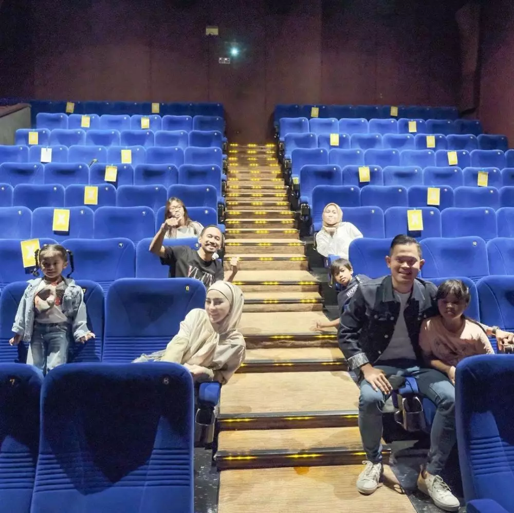 gaya hidup mewah Juragan 99 Instagram