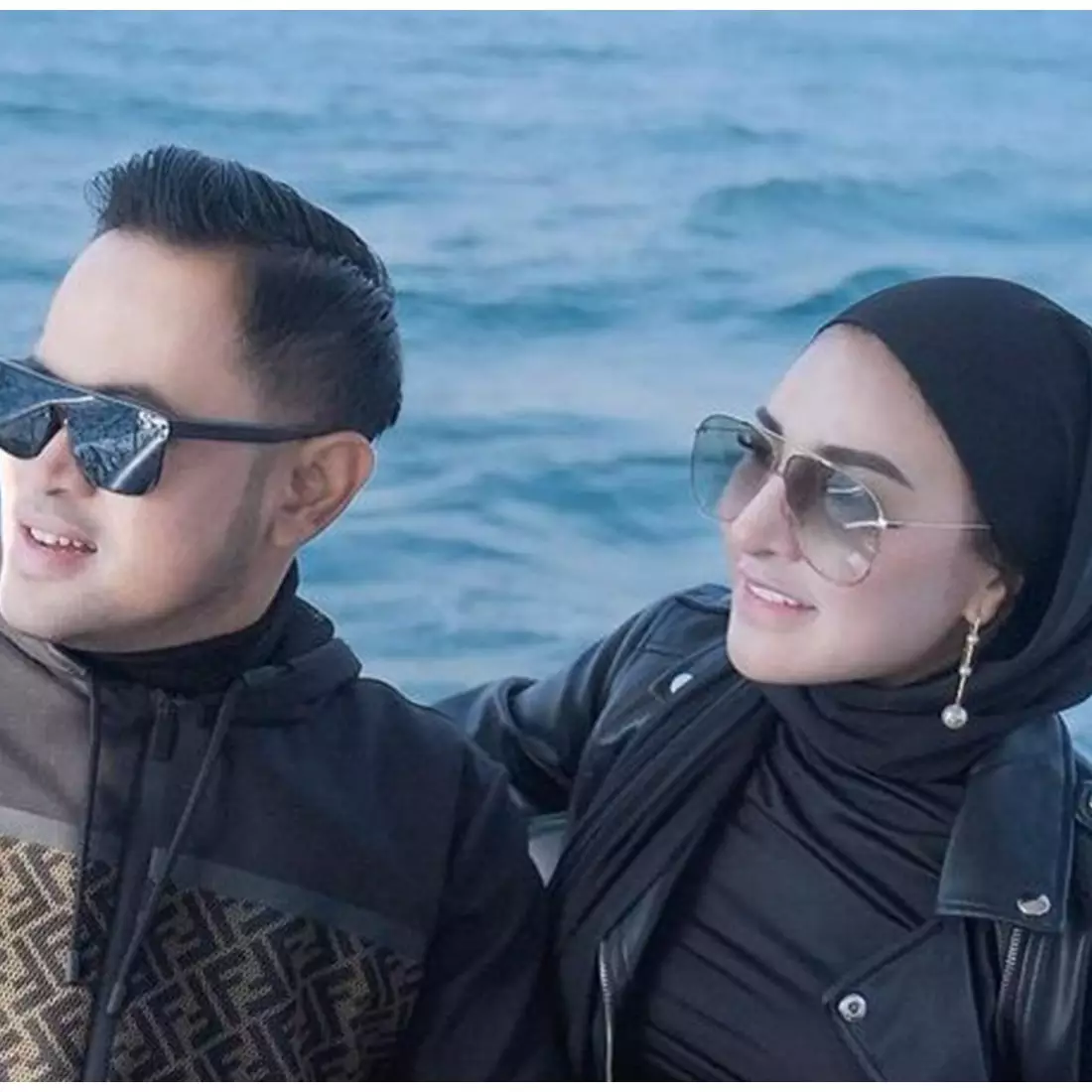 Kekayaannya jadi sorotan, ini 9 gaya hidup mewah Juragan 99