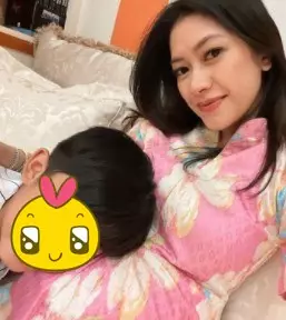 potret Aliya Rajasa pamer baby bump © Instagram