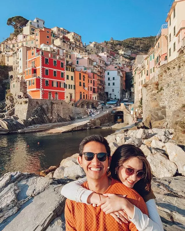 Belva dan Sabrina honeymoon di Italia © berbagai sumber