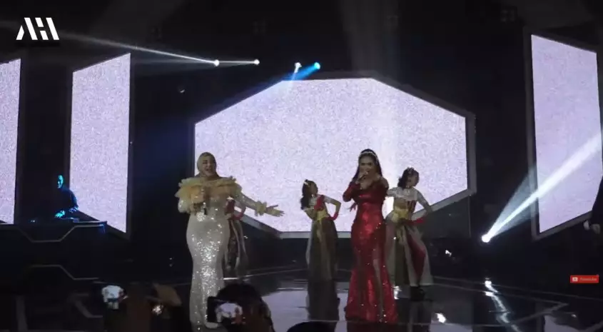 momen Atta dan Aurel gelar konser © berbagai sumber momen Atta dan Aurel gelar konser © berbagai sumber