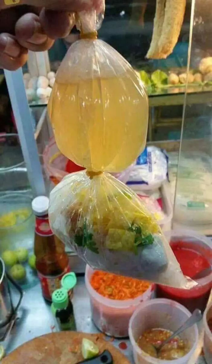 makanan disajikan terpisah nyeleneh © berbagai sumber makanan disajikan terpisah nyeleneh © berbagai sumber