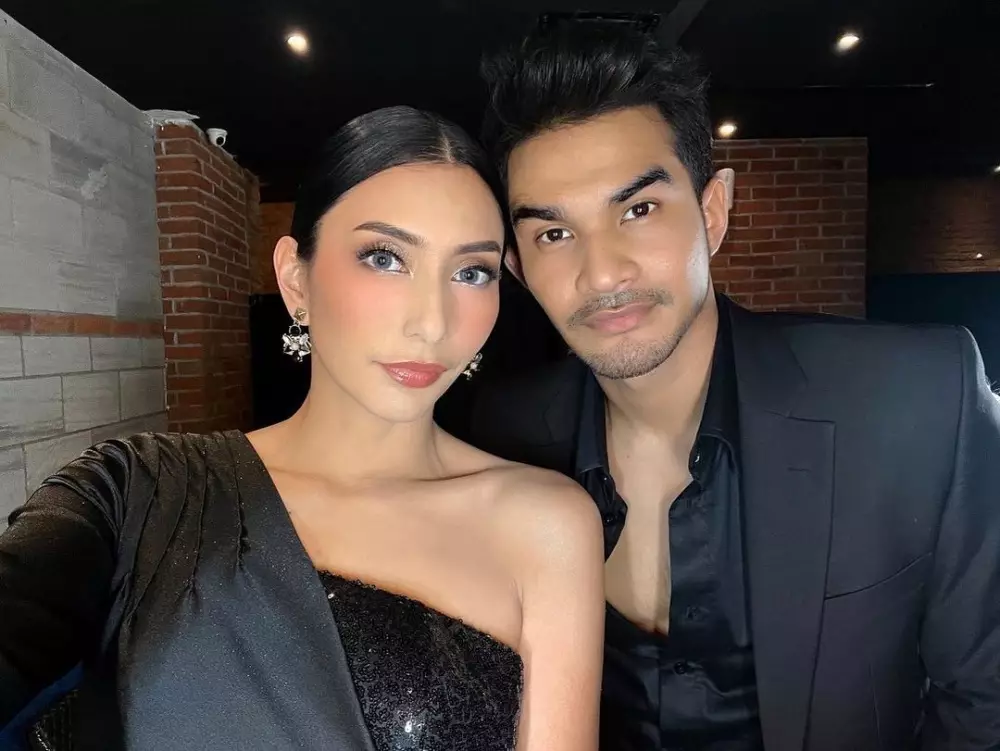 potret kedekatan Tyas Mirasih dan Tengku Tezi © berbagai sumber potret kedekatan Tyas Mirasih dan Tengku Tezi © berbagai sumber