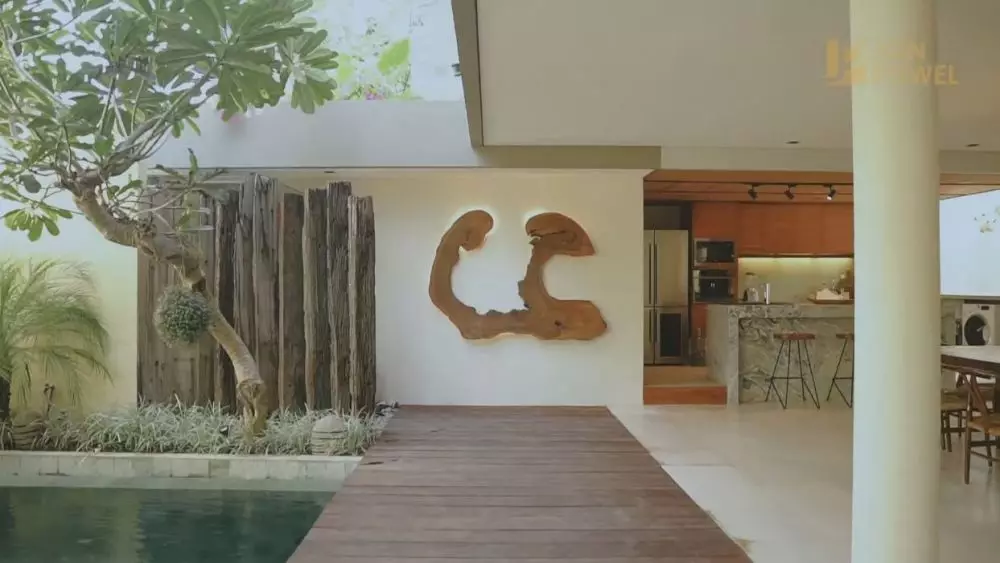 potret vila jessica iskandar di bali © YouTube