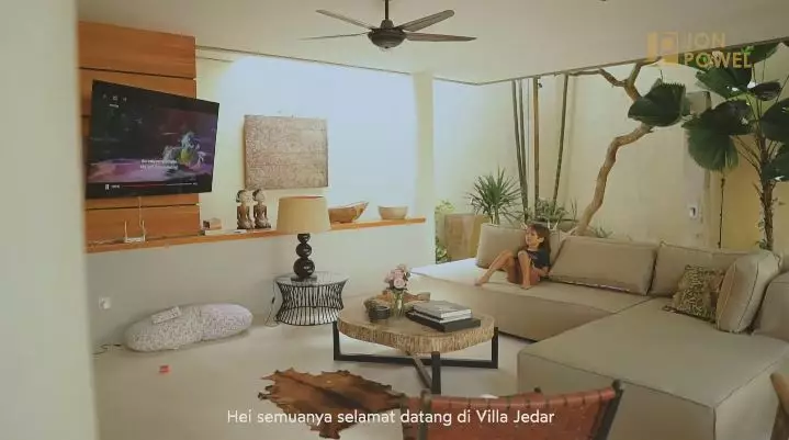 potret vila jessica iskandar di bali © YouTube