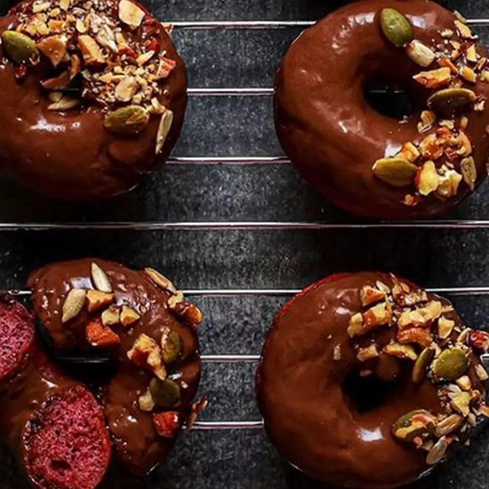 13 Cara membuat donat tanpa tepung terigu, empuk dan antigagal