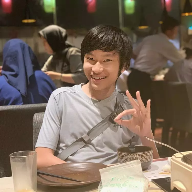 Transformasi Azka Corbuzier © Instagram/@azkacorbuzier Transformasi Azka Corbuzier © Instagram/@azkacorbuzier