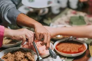 Ketahui menu sahur terbaik untukmu berdasarkan golongan darah