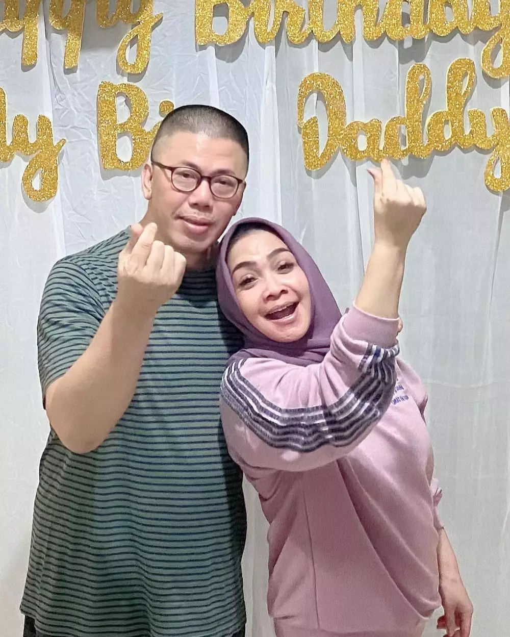 rieta amilia dan suami © Instagram rieta amilia dan suami © Instagram