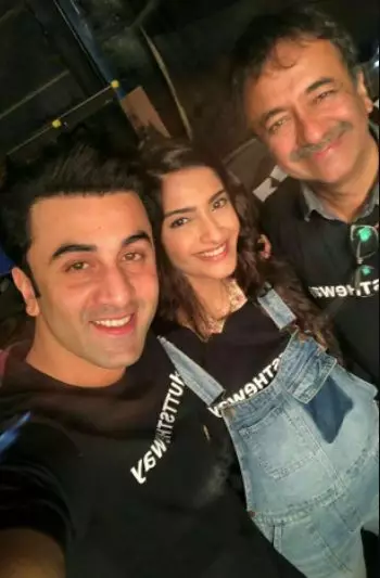 aktris dekat Ranbir Kapoor Berbagai sumber aktris dekat Ranbir Kapoor Berbagai sumber