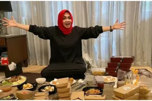 9 Kue ulang tahun Rieta Amilia dari tahun ke tahun, selalu elegan