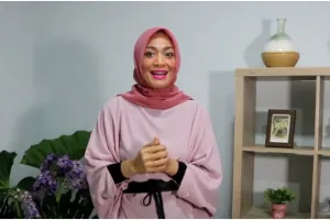 11 Trik mudah Dewi Hughes bikin sushi tanpa nasi, sehat dan lezat