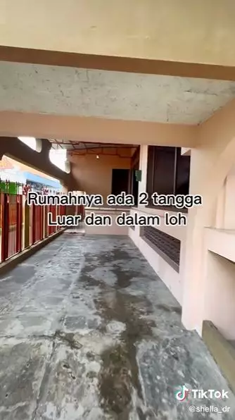  rumah megah di tengah desa unik © TikTok