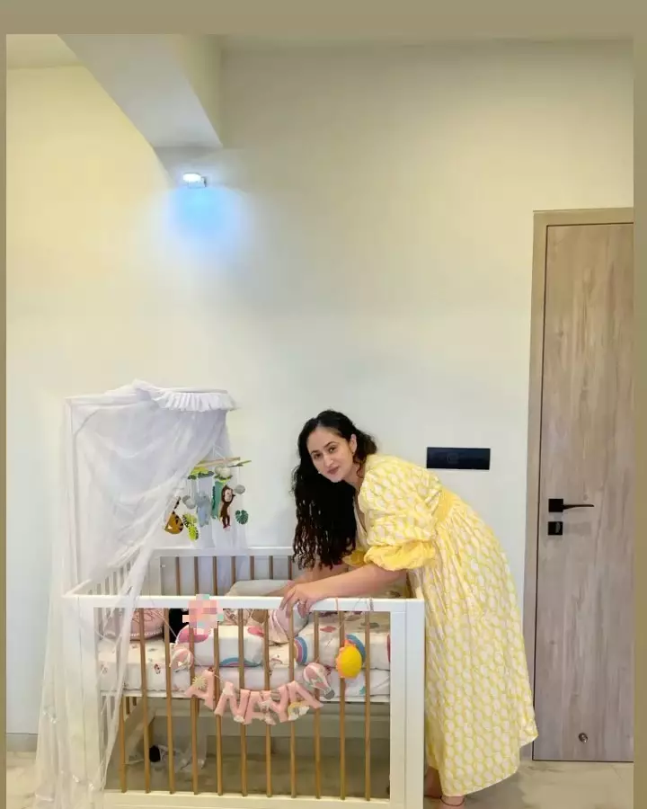 kamar bayi Shaheer Sheikh Berbagai sumber