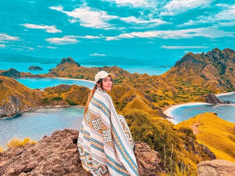 liburan romantis Via Vallen bareng kekasih © berbagai sumber