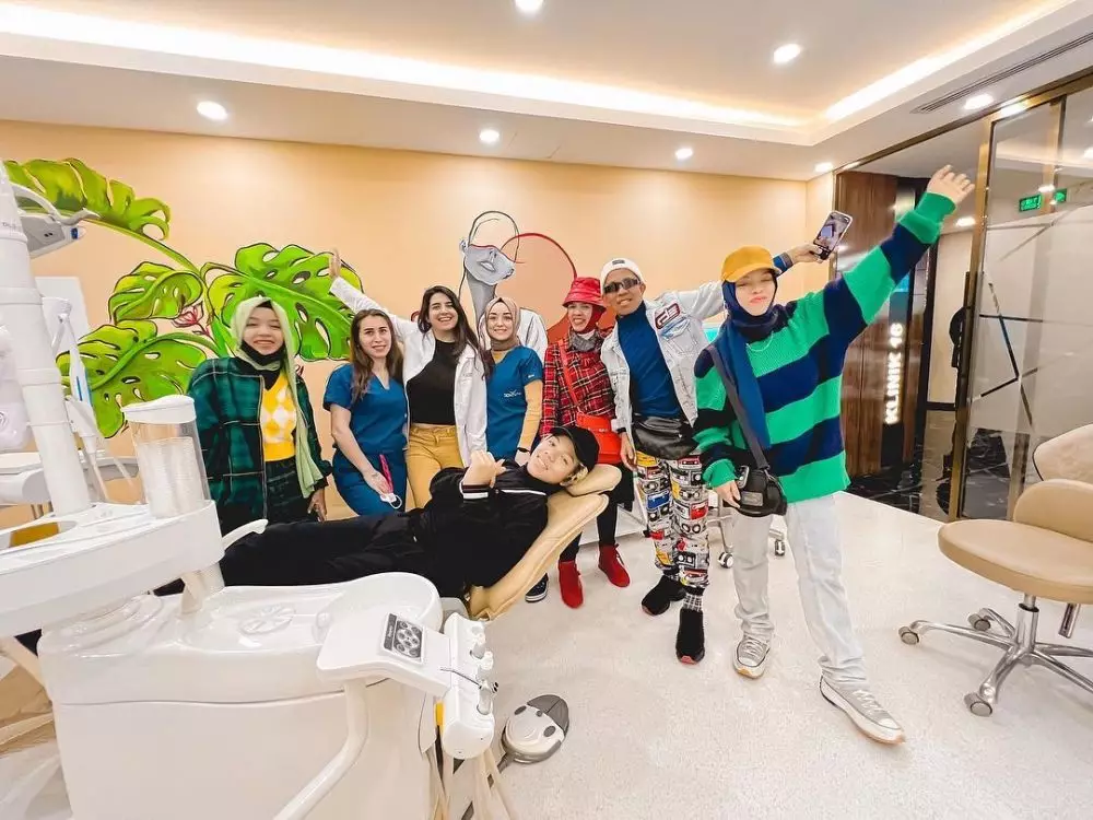 keluarga Halilintar liburan di Dubai © Instagram/@genifaruk keluarga Halilintar liburan di Dubai © Instagram/@genifaruk