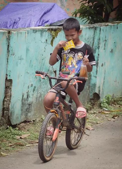 orang naik sepeda aneh-aneh tingkahnya © berbagai sumber
