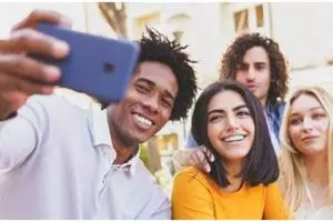 5 Ide Reels Instagram kocak meriahkan reuni saat buka bersama