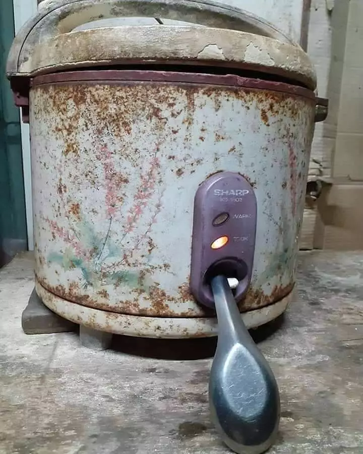 masak nasi nyeleneh © berbagai sumber