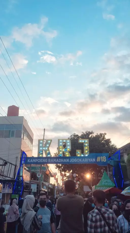 Spot kuliner malam Yogyakarta untuk buka bareng teman © berbagai sumber