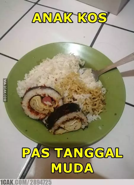 meme buka puasa ala anak kos © berbagai sumber