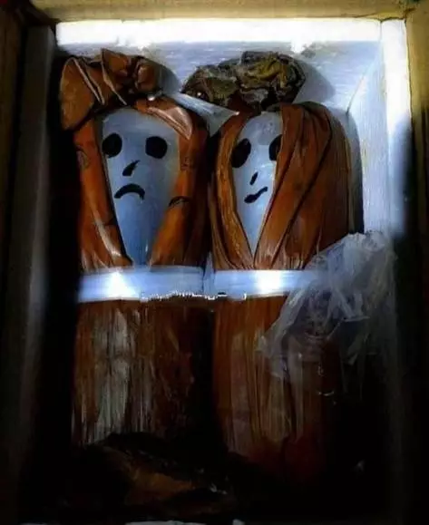 bungkus makanan nyeleneh © berbagai sumber bungkus makanan nyeleneh © berbagai sumber