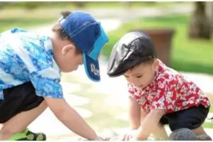 Lebih mudah awasi si kecil saat bermain di halaman dengan CCTV Outdoor