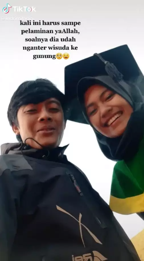 wanita ini bertemu suami lewat komentar TikTok © Tiktok wanita ini bertemu suami lewat komentar TikTok © Tiktok