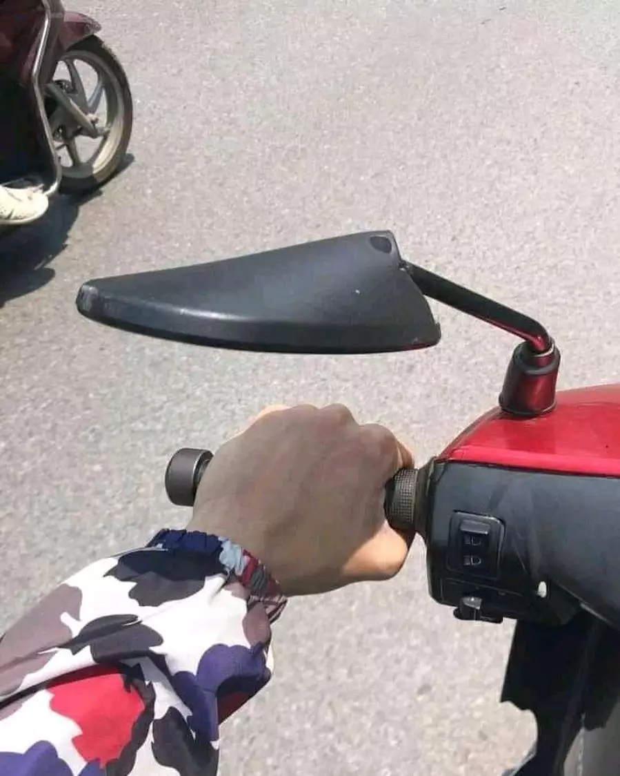 menolak kalau kepanasan di jalan © berbagai sumber