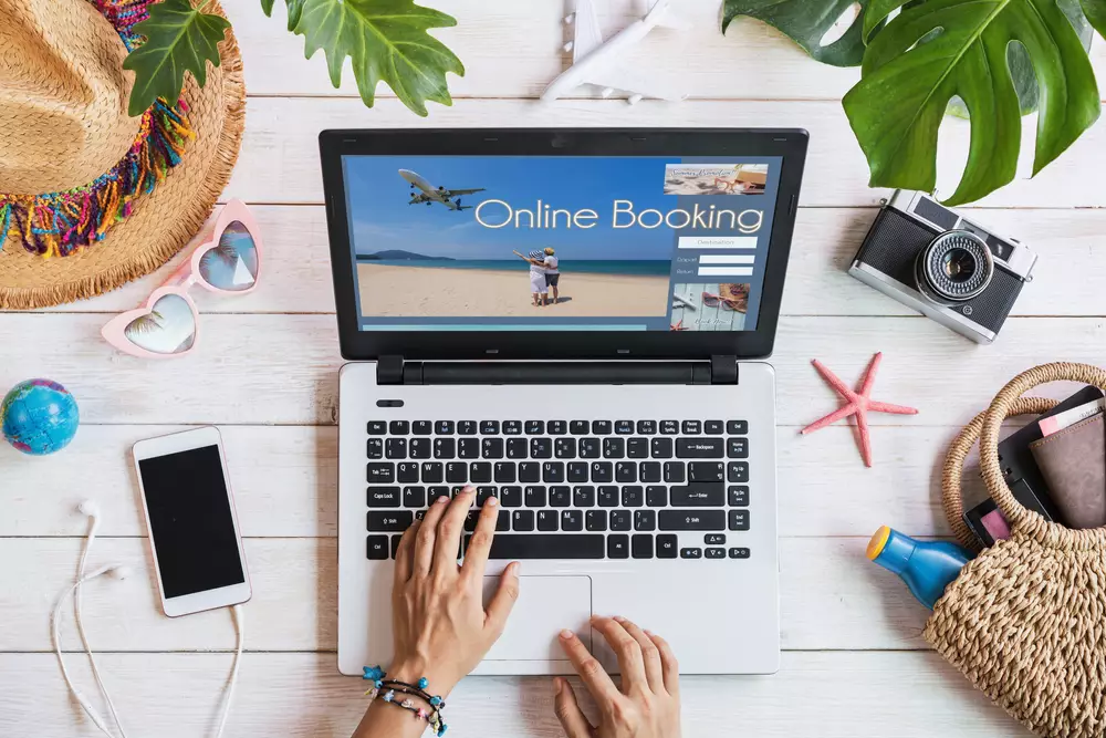 7 Strategi berburu tiket pesawat murah © 2022 brilio.net