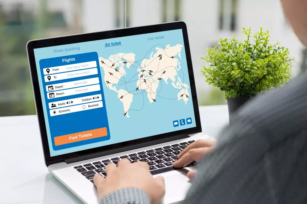 7 Strategi berburu tiket pesawat murah © 2022 brilio.net