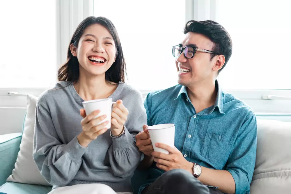 7 Ide pose self photostudio bareng pacar © 2022 brilio.net