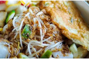 10 Tempat makan ketoprak legendaris di Jakarta, harganya terjangkau