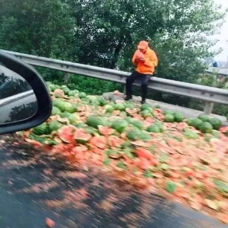 aneh-aneh aja kejadian di jalan © berbagai sumber