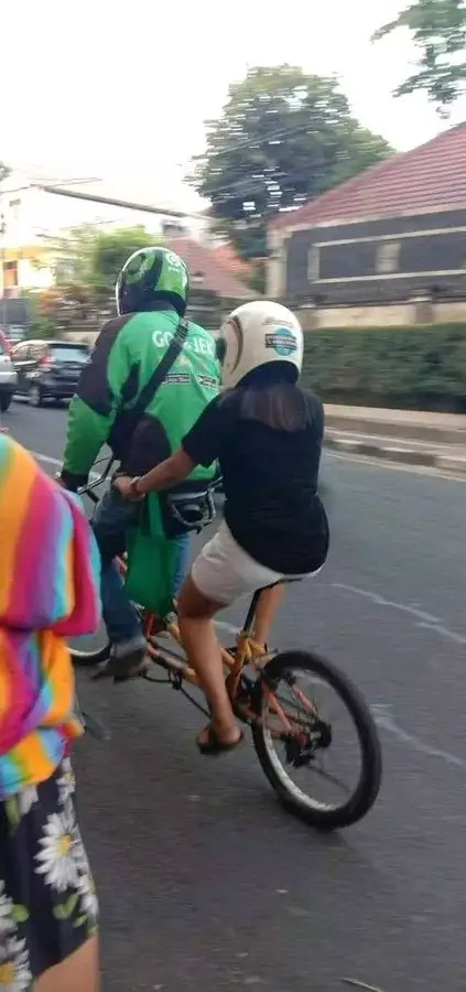 driver ojek online ada-ada aja deh © berbagai sumber